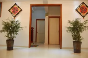 Lingyanqiushe Guesthouse - Image 3