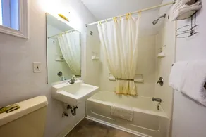 Budget 8 Motel John Day - Image 3