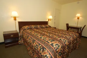 Monsoon Inn - Image 3