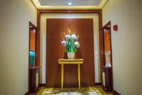 Holiday Dynasty Hotel - Image 2