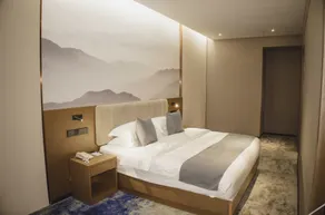 Carpet Of Flowers Hotel - Image 3