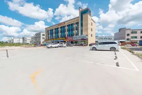 Meet Apartment (Doumen Wanda Plaza Branch) - Image 2