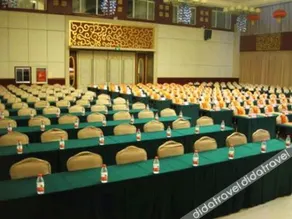 Ruilong International Hotel - Image 4