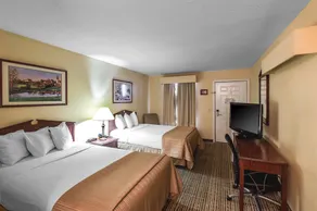 Quality Inn Jesup - Image 4