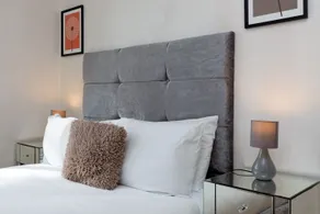 Deluxe Walworth London Apartment - Image 3