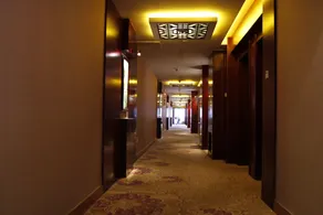 Huayi Business Hotel - Image 3