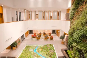 Summer Palace Hotel - Image 4