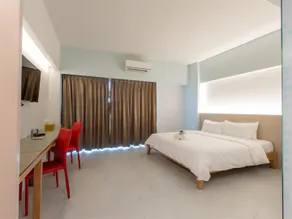 Glow Rattana Place Hotel - Image 2