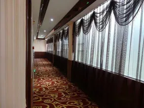 Luhang Hotel - Image 5