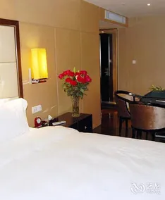 Continental Hotel - Image 5