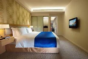 Suisse Place Tianjin - Image 3