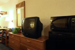 AMERICAS BEST VALUE INN - Image 2