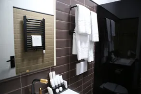 Dark Boutique Hotel - Image 3