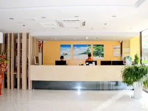 Green Apple Inn - Image 4