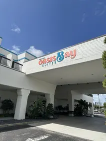 OASIS BAY SUITES, Tampa, Busch Gardens, USF - Image 2
