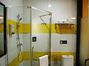 7 Days Inn Shenzhen Shajing Waterlands Resort Branch - Image 2