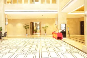 Hampton Hotel - Image 5