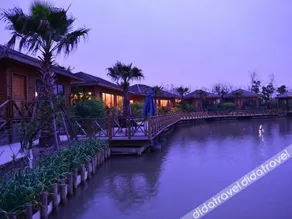 Oriental Hotel - Image 4