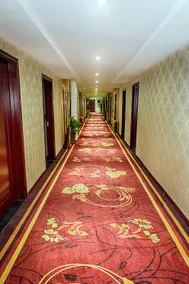 NanFeng Hotel - Image 3