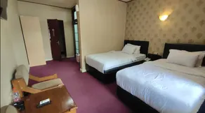 Cakra Residence Syariah Hotel - Image 4
