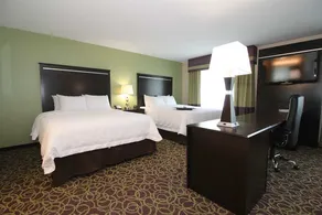Hampton Inn & Suites Sandusky/Milan - Image 3