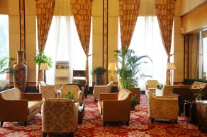 Baoming City Hotel Shenzhen (Honghuashan Subway Station) - Image 1