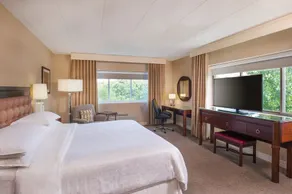 Sheraton Framingham - Image 4
