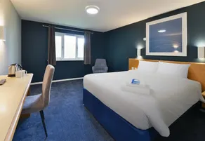 Travelodge Beckington - Image 3