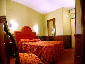 Hotel Grotta Azzurra - Image 4