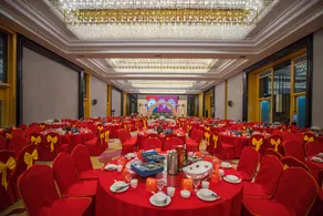 Hewitt Grand Hotel - Image 5