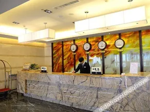 Dingrong Inernatlonal Hotel - Image 3