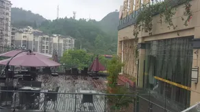 Chongqing Shengkai Hotel (Wansheng Riverside Stadium) - Image 2