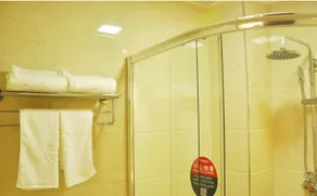 GreenTree Inn ShangXi Taiyuan Tisco West Road Express Hotel - Image 4