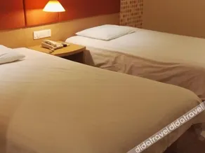 Home Inn Dalian Jinzhou Xiangying Square - Image 4