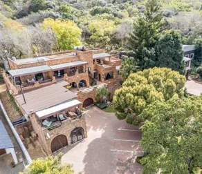 Belle Vue Guesthouse - Image 2