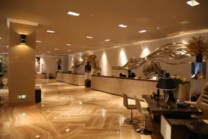 Yue Tian Xia Hotel - Image 2