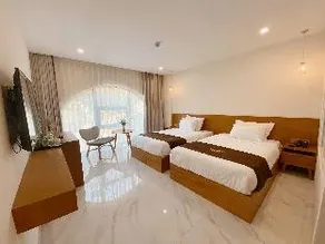 Maple Suite Hotel by OYO Rooms - Image 3