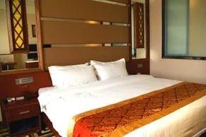 Fulin Hotel - Image 5