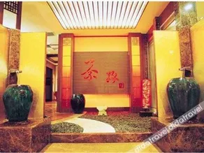 Mascot Hotel - Image 2