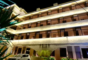 Yinyue Shanshe  Hotel - Image 4