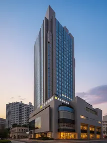 Jianguo Palace Hotel，Shanghai Bund Nanjing Road Walkway - Image 1