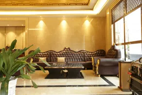Hampton Hotel - Image 4