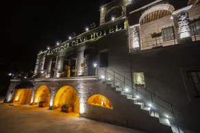 Lavender Cave Hotel - Image 2