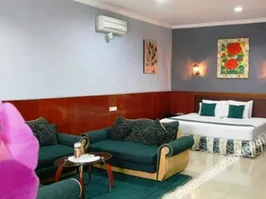 Hotel Ghotic Bandung - Image 4