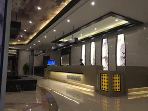 Park Lane Hotel (Wuxi Nanchang Street Taihu Square Branch) - Image 4