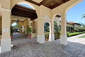 Naples Bay Resort & Marina - Image 5