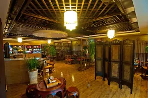 Chongqing Plaza Hotel - Image 5