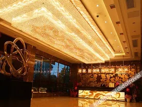 Peninsula Holiday Hotel - Image 5