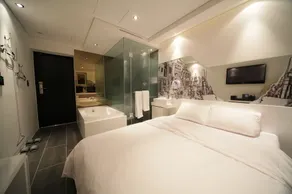 Hotel 2 Heaven Jongno - Image 3