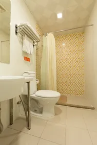 Home Inn Selected Hotel (Xuzhou High-speed Railway Station Wanda Plaza Branch) - Image 5
